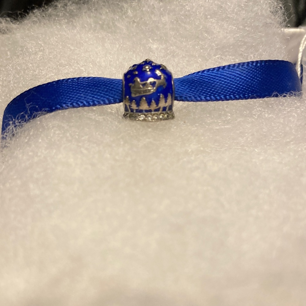 Pandora Christmas Snow Globe Charm